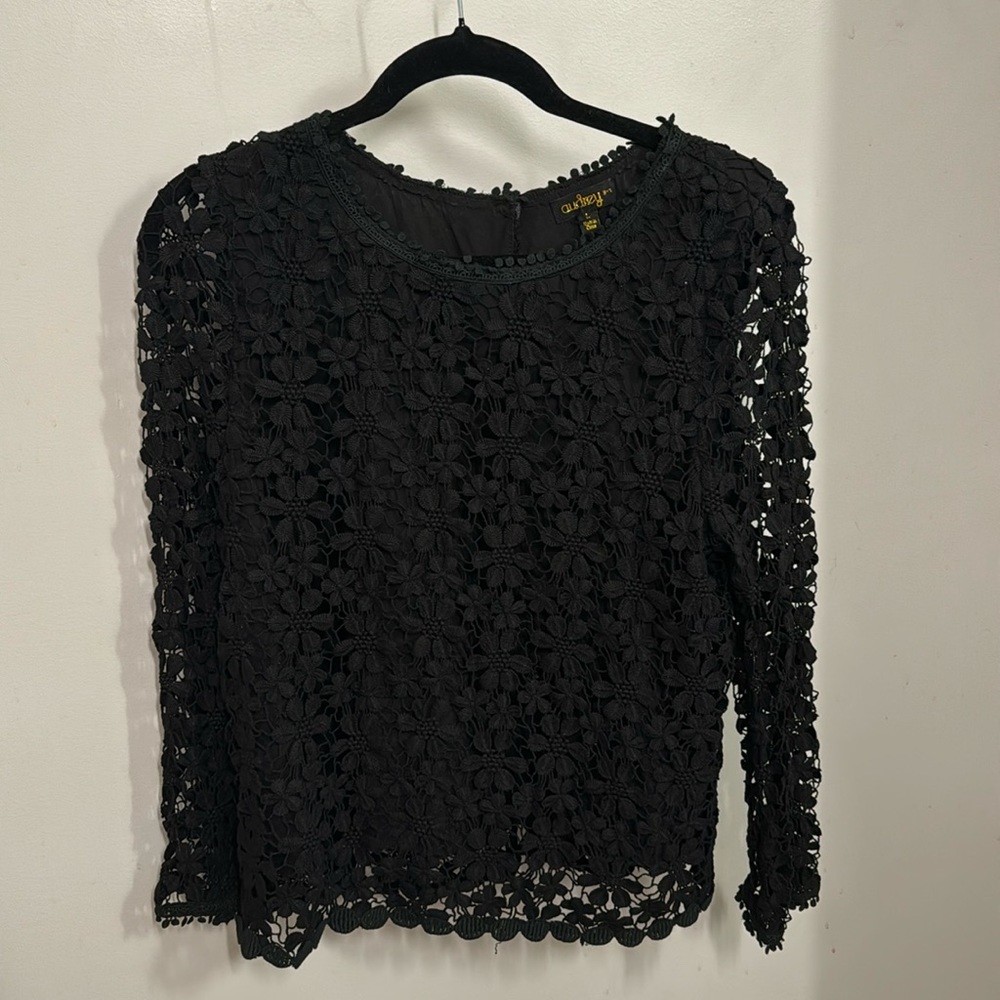 Black Floral Top (Button up Back)